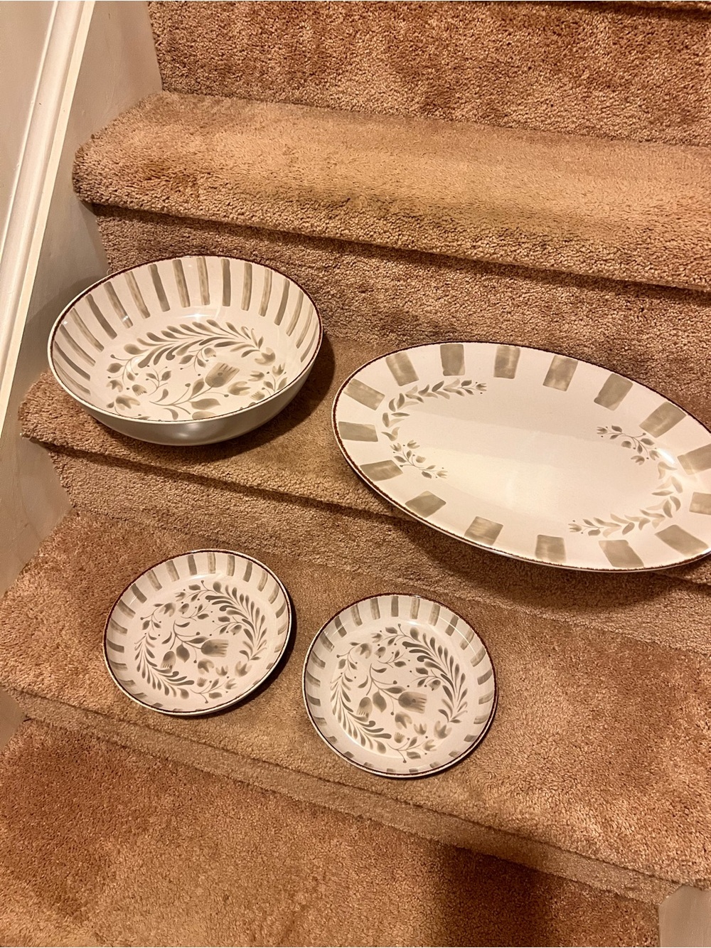 Better Homes and Garden Platter Set